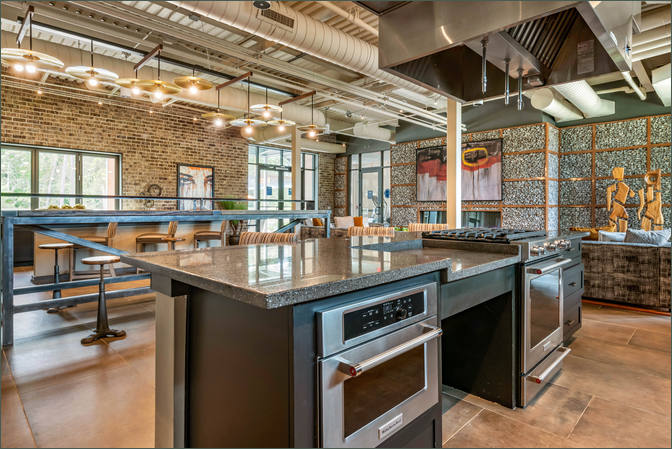                         	JTB Apartments
                        