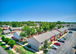 
                                	        Diamond Crest Townhomes
                                    