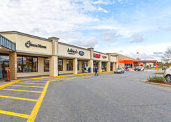 
                                	        Pentucket Shopping Center
                                    