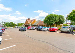 
                                	        Lower Makefield Shopping Center
                                    