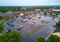 
                                	        Lower Makefield Shopping Center
                                    