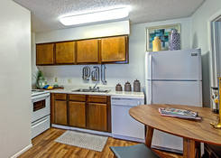 
                                	        Somerset Apartments
                                    