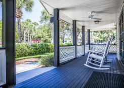 
                                	        Somerset Apartments
                                    