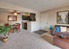 
                                	        Silver Reef Apartments
                                    