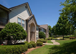 
                                	        150 Summit Apartment Homes
                                    